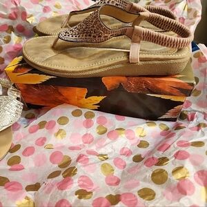 Italina Blush Colored Sandals 7.5M comes in original box